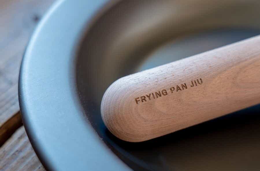 FRYING PAN JIUの「フライパジュウM ハンドルSET」