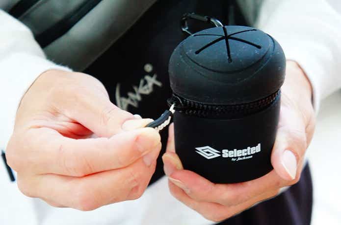 掌にのるミニゴミ箱ポッシュ