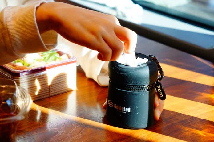 卓上ゴミ箱として、ポッシュが大活躍