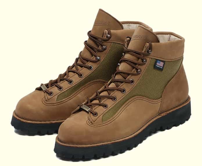  Danner　「Danner Light 2」