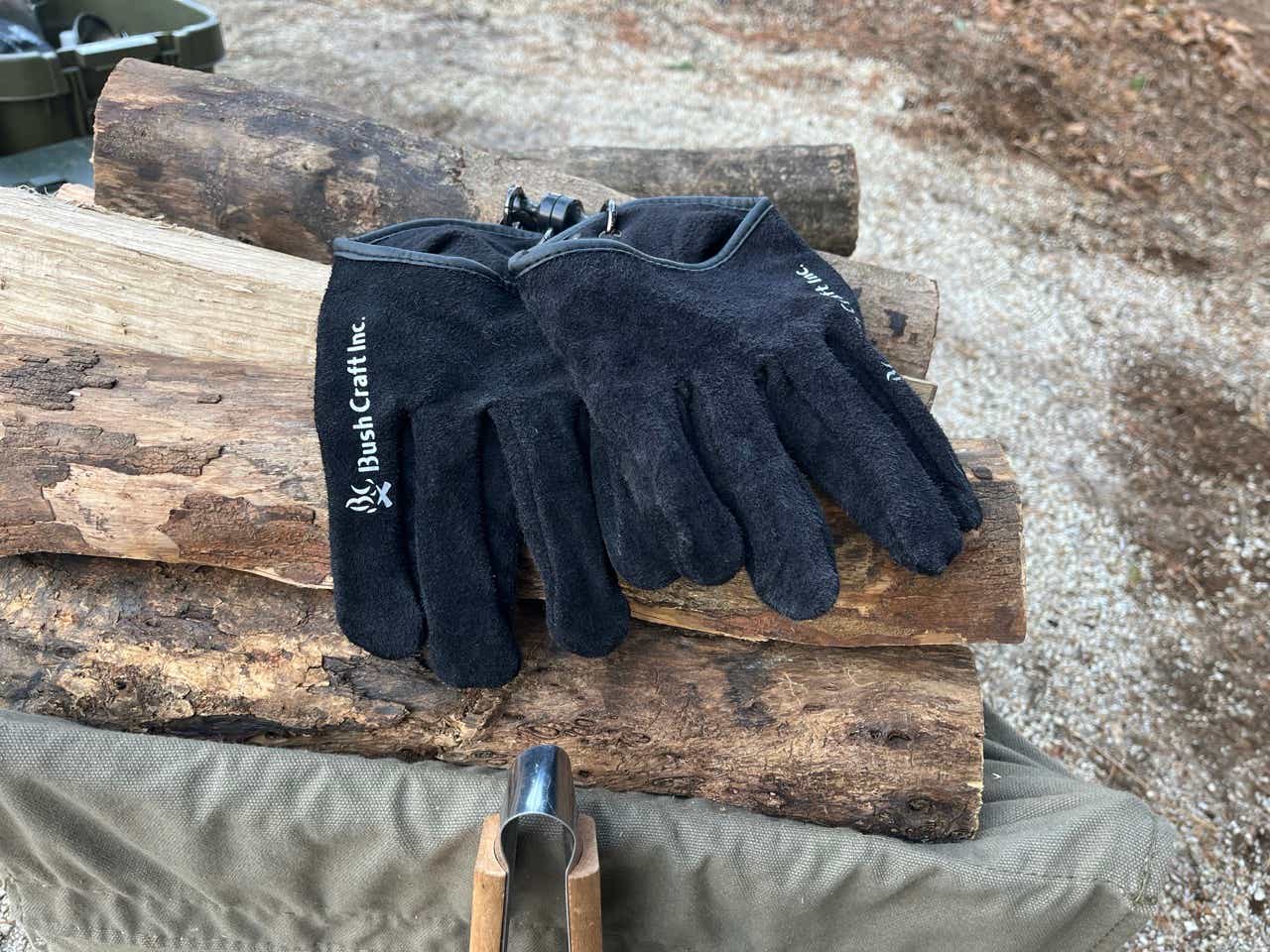 ブッシュクラフト「クイック焚き火グローブ」