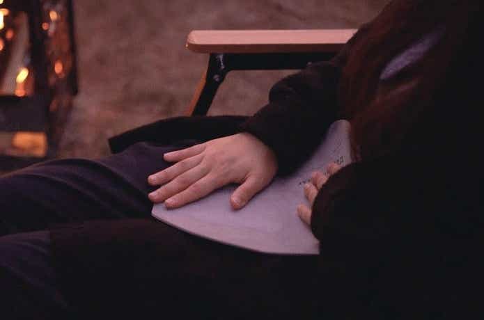 INKOのヒーティングマットを焚き火時に使う