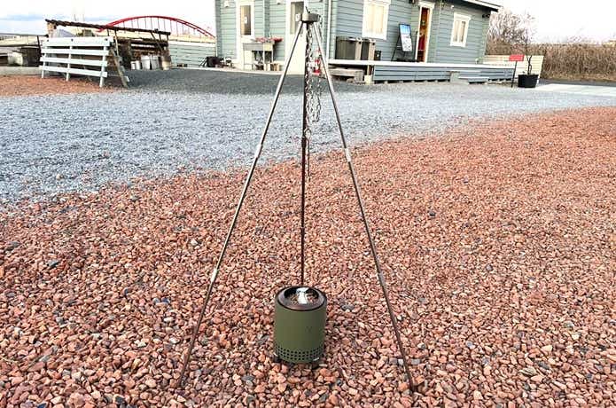 ソロストーブ「メサ」とコールマン「ファイアープレイススタンド」