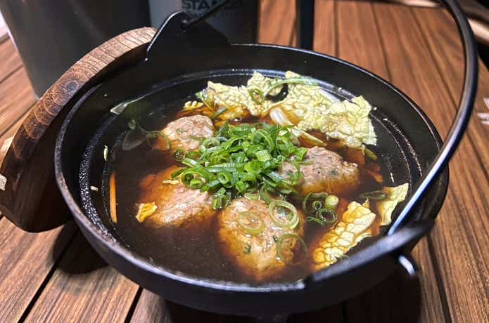 ダイソー「いろり鍋」で煮込んだ鴨つみれ鍋