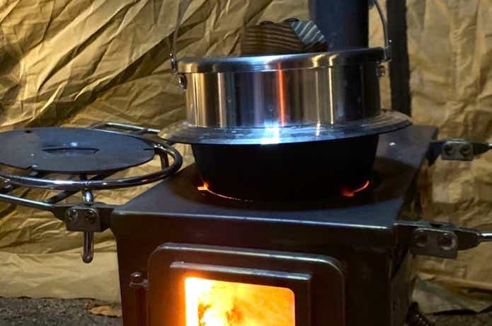 テンマクデザイン「陽だまりストーブ」で炊飯