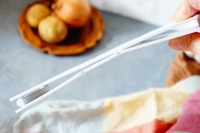 アイラップホルダを折り畳んだときの厚み