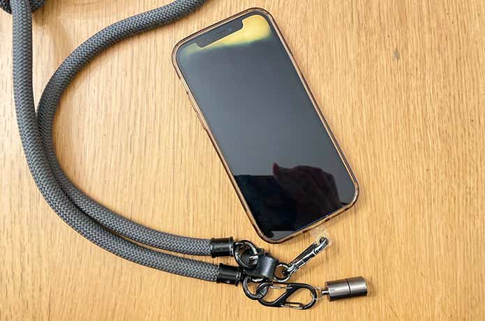 UOOPHEE「ピーナッツライター」