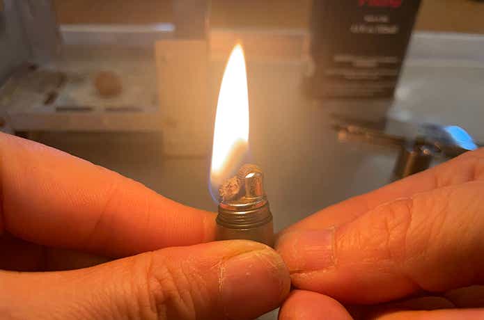 UOOPHEE「ピーナッツライター」