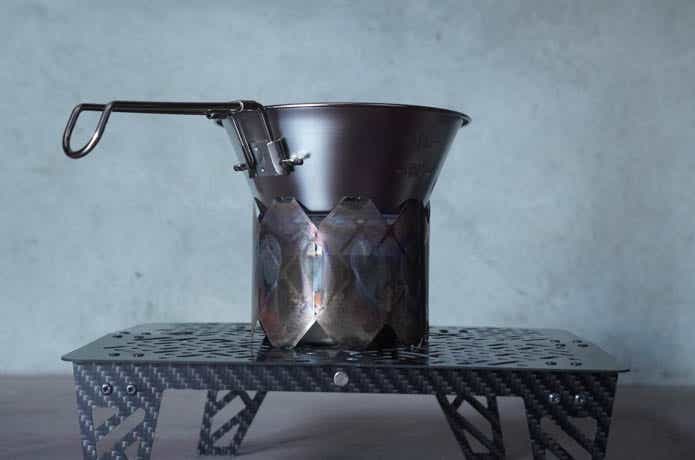 ミュニークのX-MESH STOVEとシェラカップ