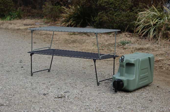 IKEAのラックとフィールドタンクカーキ