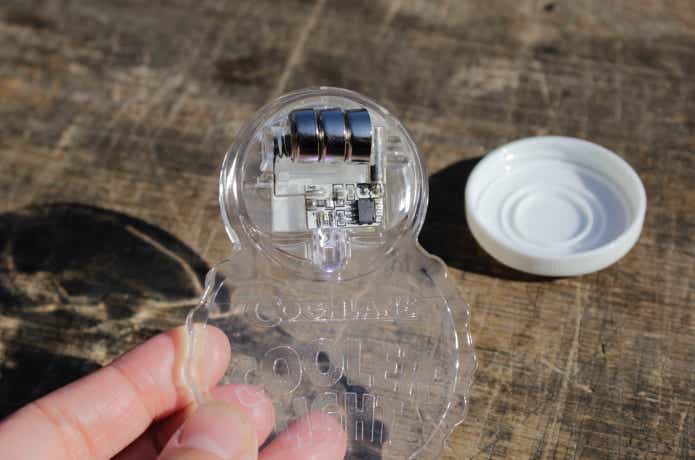 クーラーライトのバッテリーケースの中身