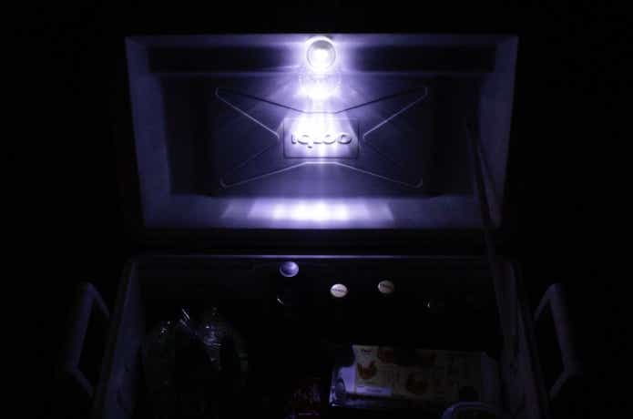 クーラーライト点灯時