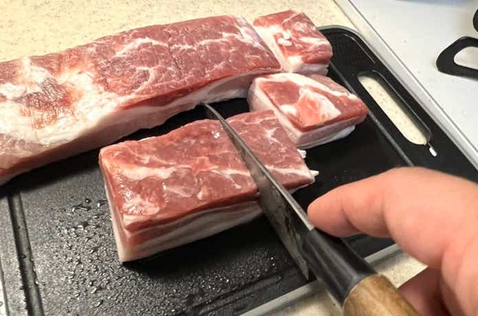 ニトリ「解凍プレートシャープナー付きまな板」