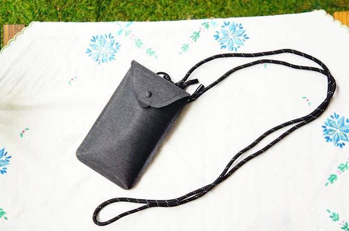 無印良品ウェルダーミニサコッシュ