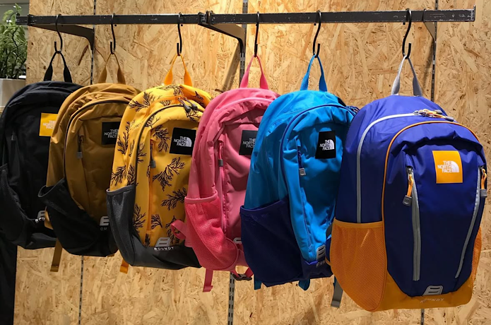 ノースフェイス　リュック　子供用 THE NORTH FACE アウトドア バッグ ザ・ノース・フェイス キッズ