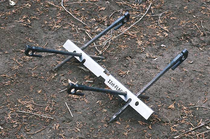 ペグを刺したゼットログスタンド