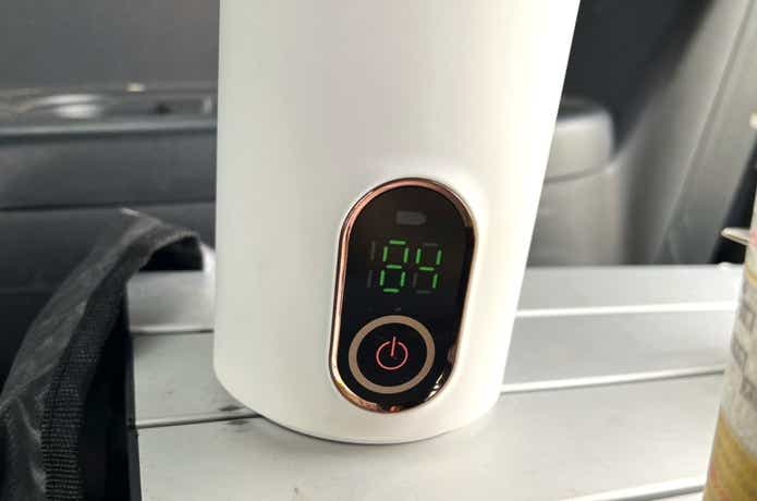 MACOLAUDER「充電式電気ケトル」