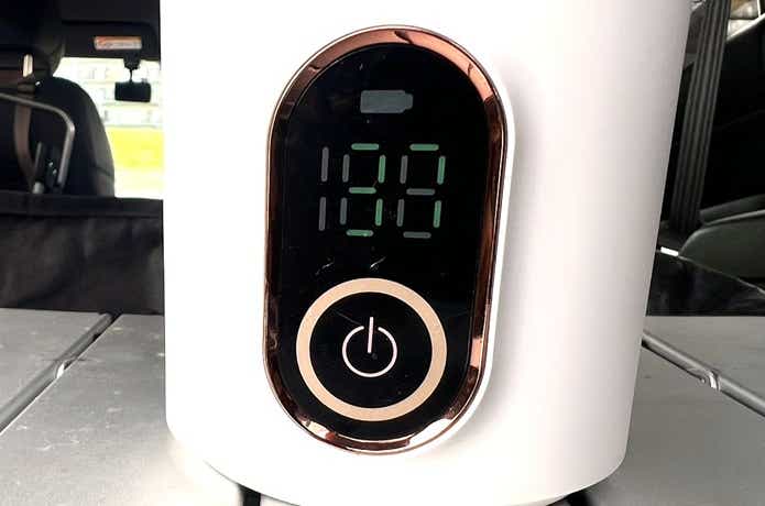 MACOLAUDER「充電式電気ケトル」