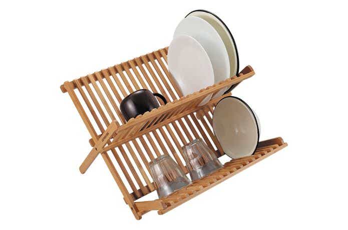 キャプテンスタッグ TAKE-WARE 折畳ディッシュラック2段(16pitch)に食器を置く