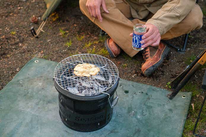 ナチュラルシーズンテーブル七輪コンロ丸型で炙り 