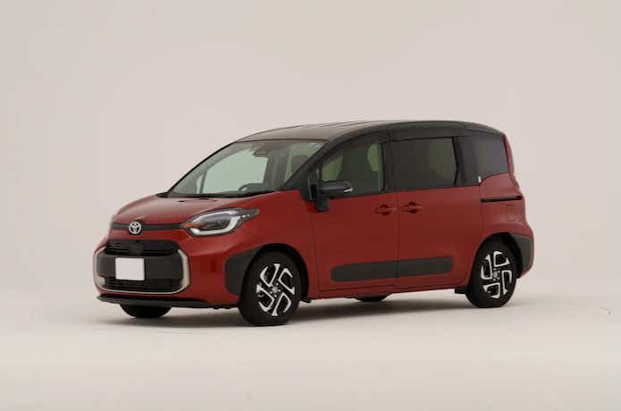 車中泊・キャンプに最適なクルマとは?