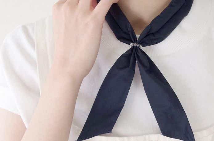 しろくまのきもち 冷却スカーフをつける