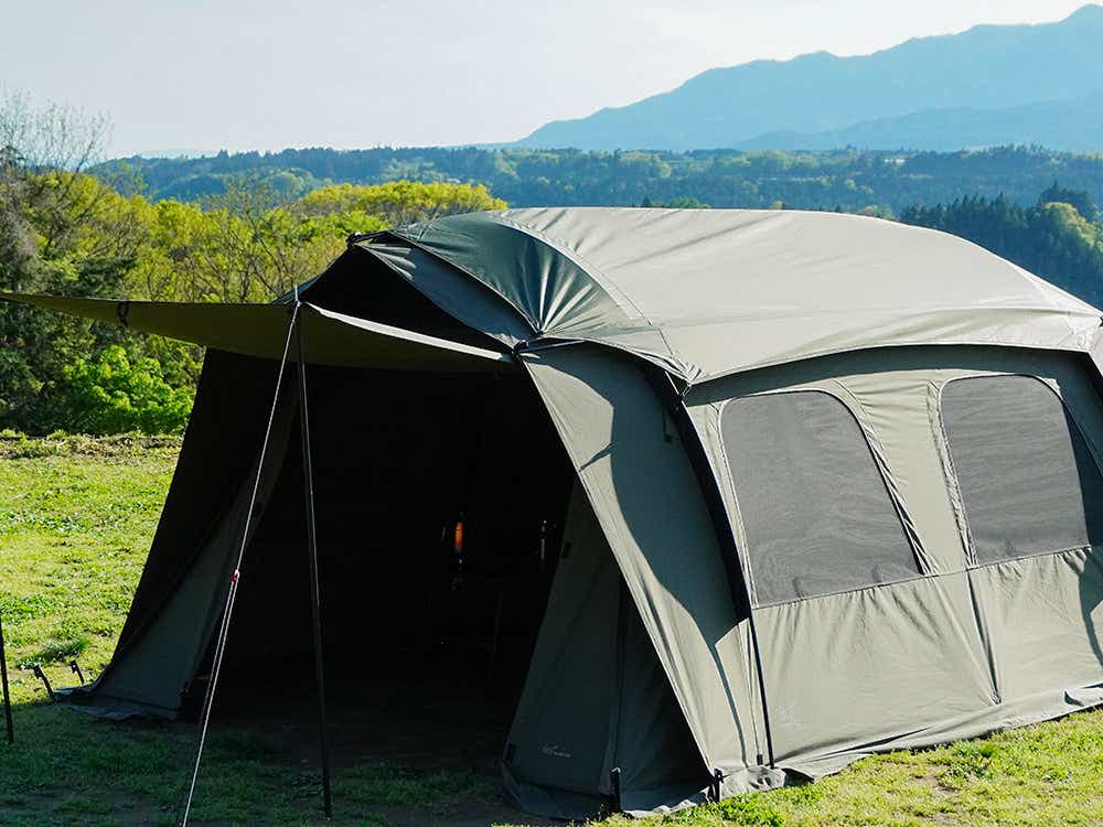 デザイン・居住性の高さを両立したモデル。寝転んで空を眺められるのもうれしい