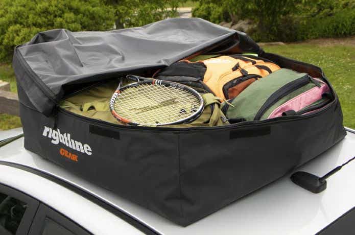 ライトラインギア カートップキャリア レンジ ジュニア/280Lに荷物を入れる