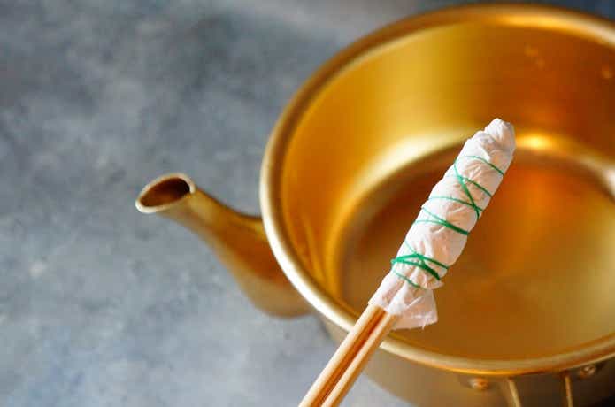 やかん鍋のお手入れ、先端は割りばしが便利