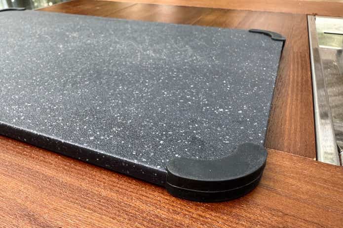 PPカッティングボードの滑り止め