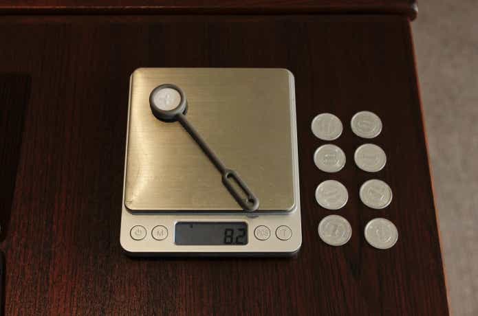 1円玉8枚と重さ比較