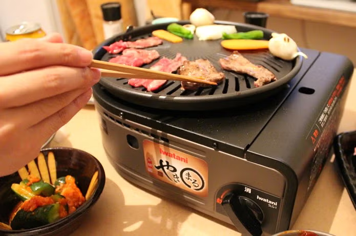 イワタニ スモークレス焼肉グリル やきまるIIで焼肉