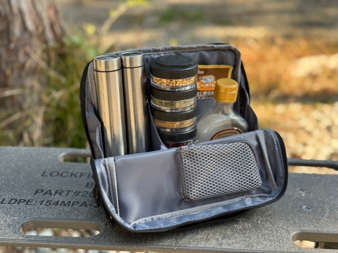 ハコビズにスパイスを入れる