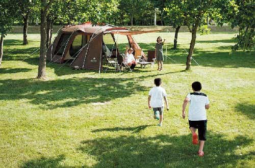 国内有数の美肌の湯に入れる。水着着用のスパ・プールも楽しめる