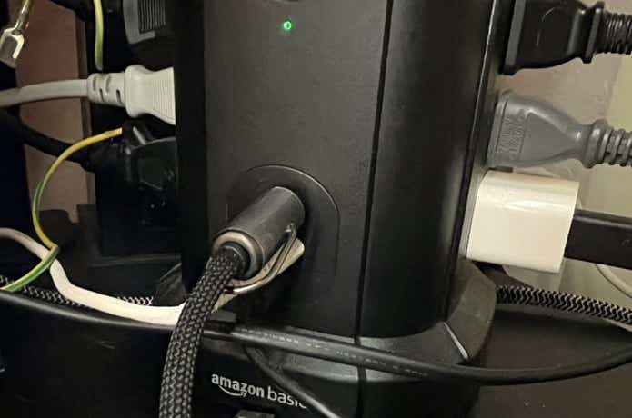 Mcdodo「ケーブルスマホショルダー」