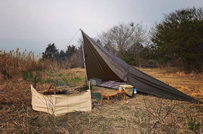 DD タープ ハンモック キャンプ Camp 無骨 野営 カモ 迷彩 ヒロシ アレンジ無限！無骨なDDタープがやっぱりカッコいい【売れ筋