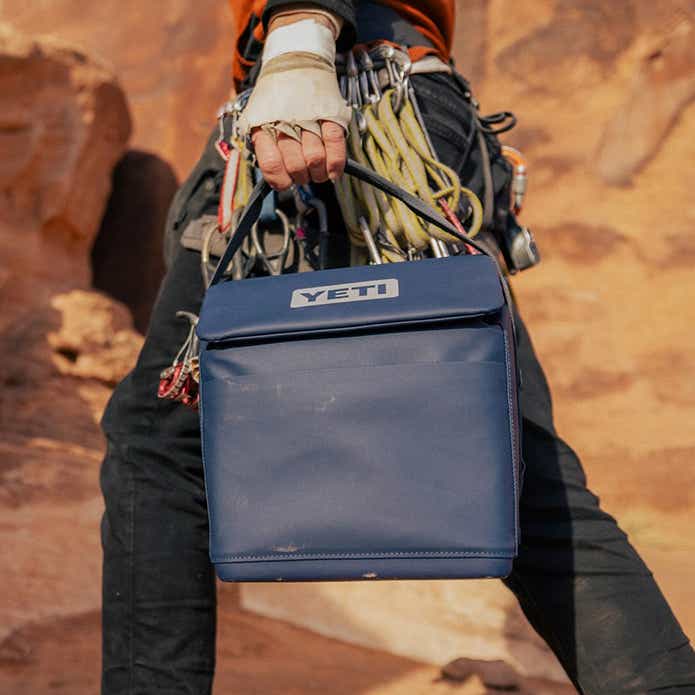 YETI「デイトリップ 6L ランチバッグ」