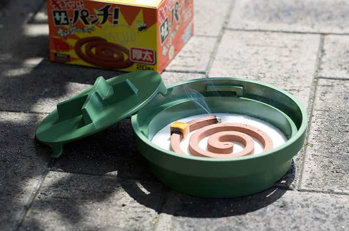 イデアコ「蚊遣り マンホール」