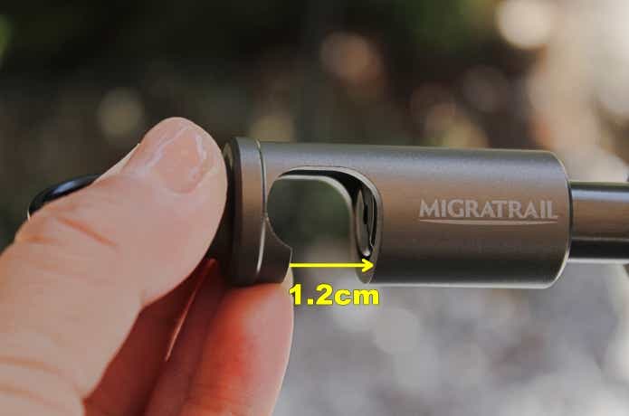 クランプの幅は最大1.2cm