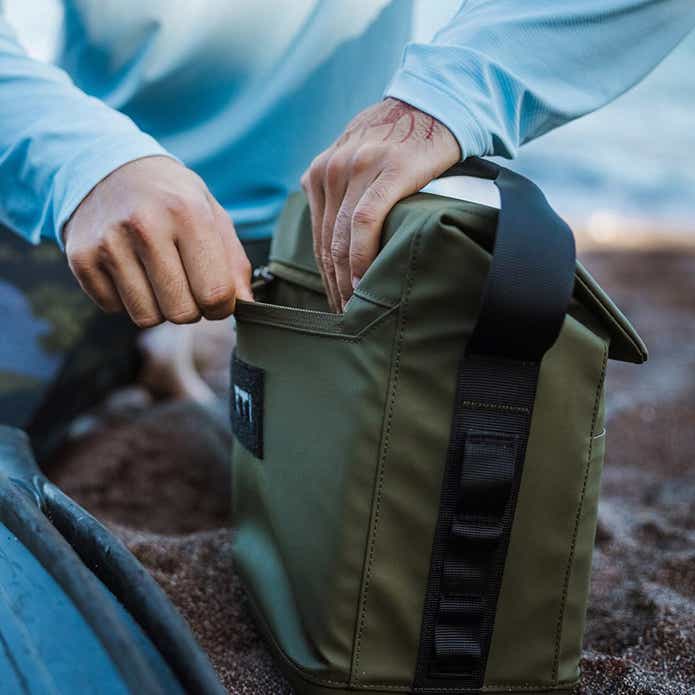 YETI「デイトリップ 6L ランチバッグ」