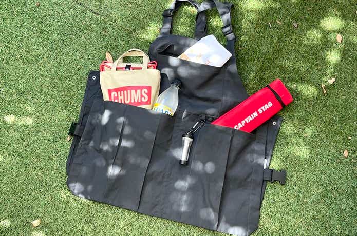 無印良品アウトドアエプロンにフェスアイテムを収納