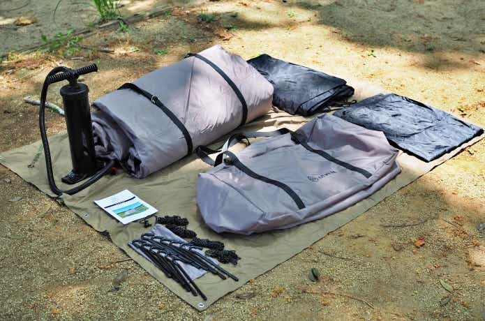 M.W.MのREADY Tent-Airvanの内容物