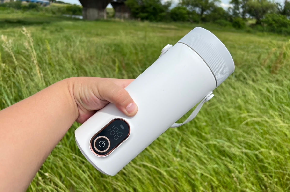MACOLAUDER「充電式電気ケトル