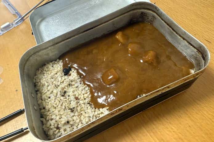 アースダンボール 「ソーラークッカー」