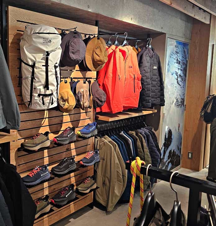 マウンテンハードウェア　原宿　MOUNTAIN HARDWEAR HARAJUKU