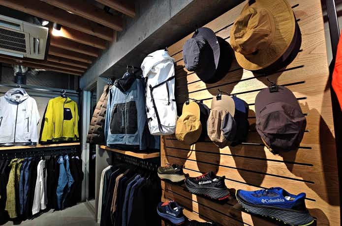 マウンテンハードウェア　原宿　MOUNTAIN HARDWEAR HARAJUKU