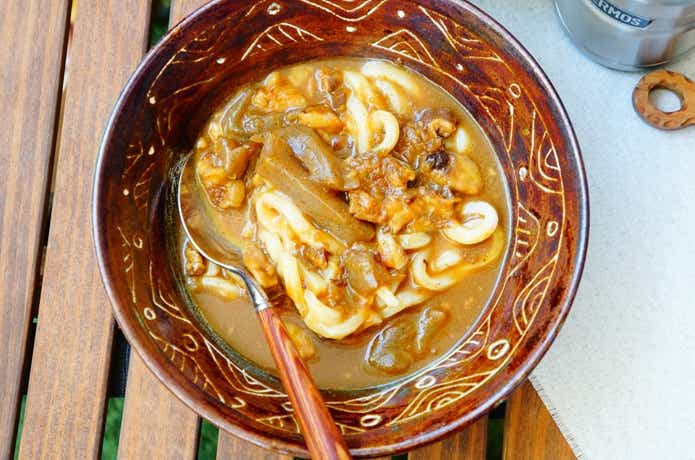 業務スーパー牛すじとこんにゃくの和風カレーでカレーうどん