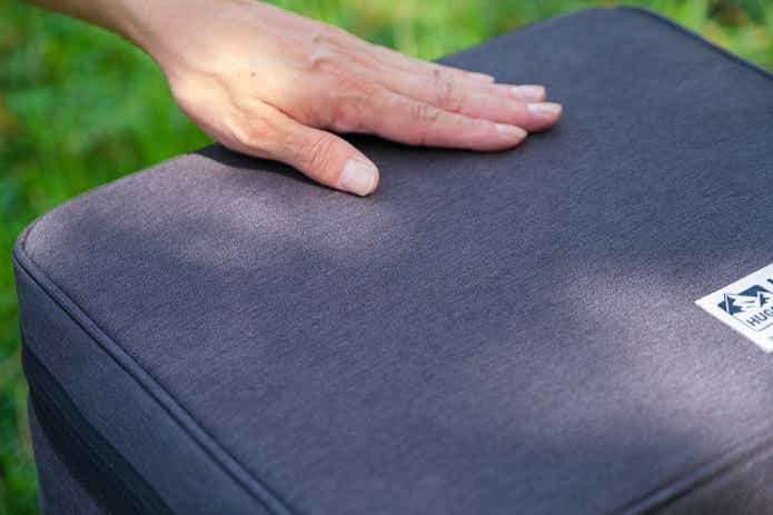 HUGEL エアロゲルソフトクーラーボックスの素材