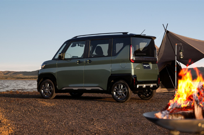 三菱 デリカミニ