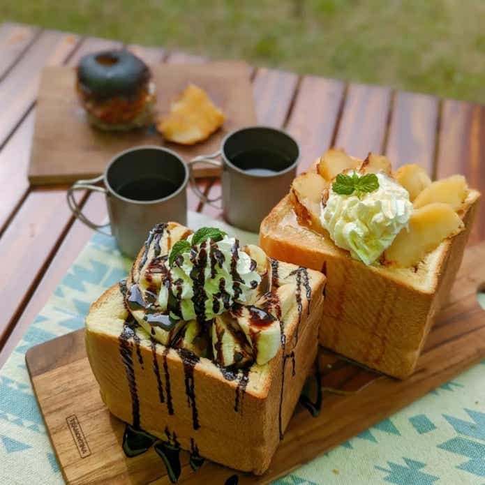 トモランティーナの手付きロングカッティングボード